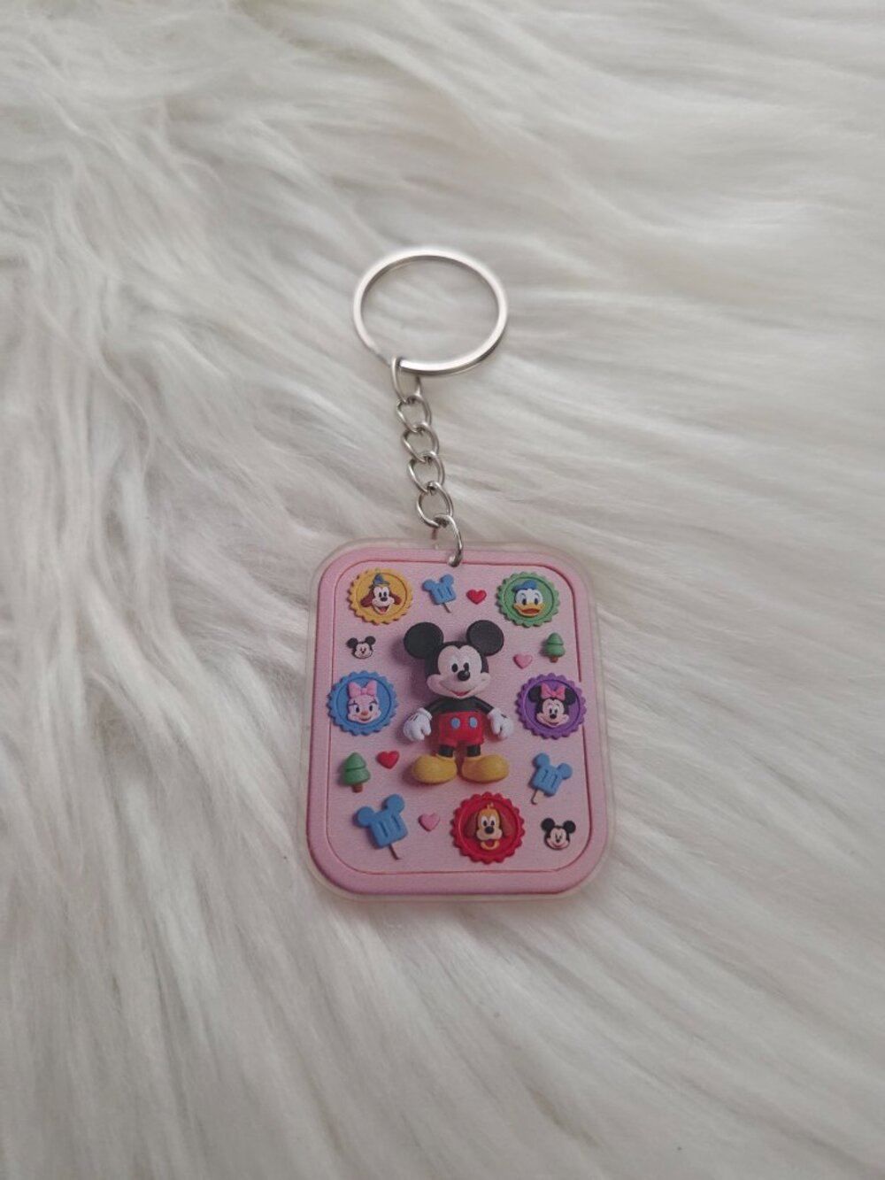 Mickey Mouse Character Design Keychain - Picture 5 of 6